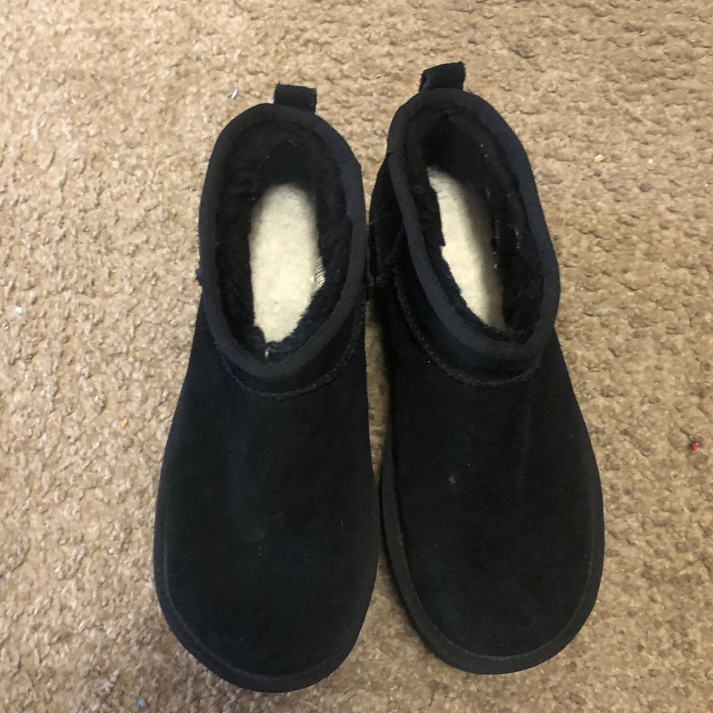 UGG Women's Classic Ultra Mini Black Size 7